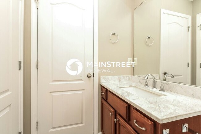 Building Photo - 3 Bedroom Pet-Friendly Home in La Vergne, ...