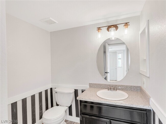 Building Photo - 4036 Nook Way