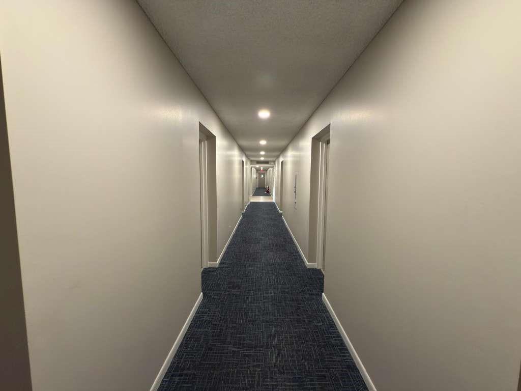 Building Photo - 9001 Jacaranda Ln