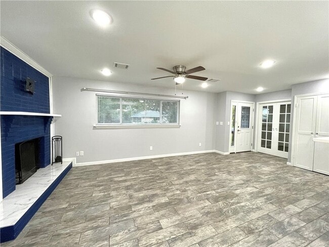 Building Photo - 1507 E 25th St