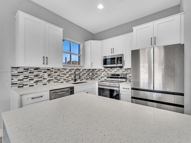 Building Photo - 803 N 20th St