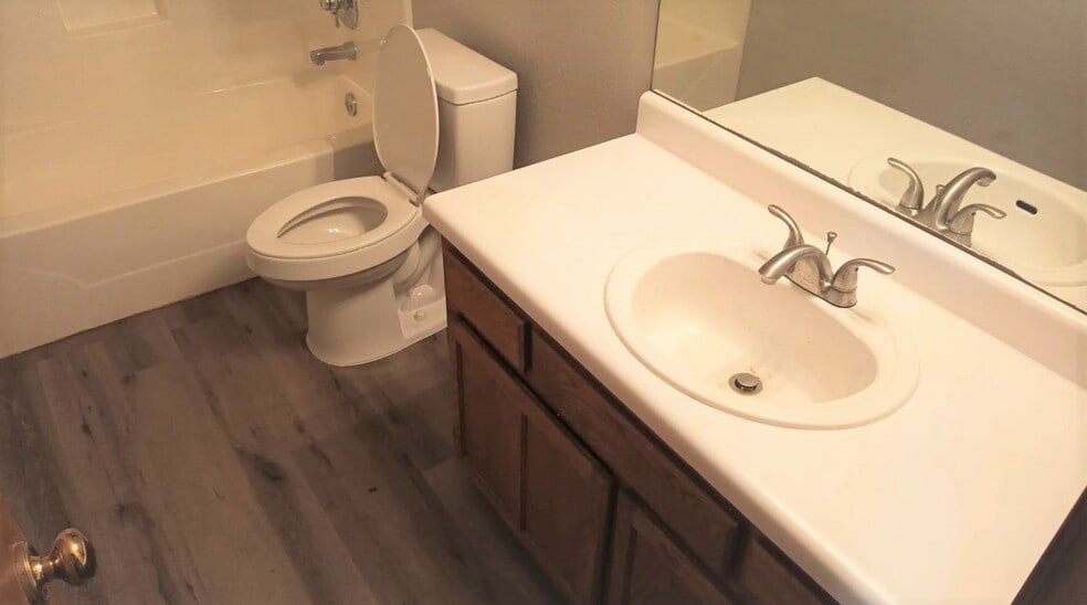 Building Photo - 11713 N 112th E Ave