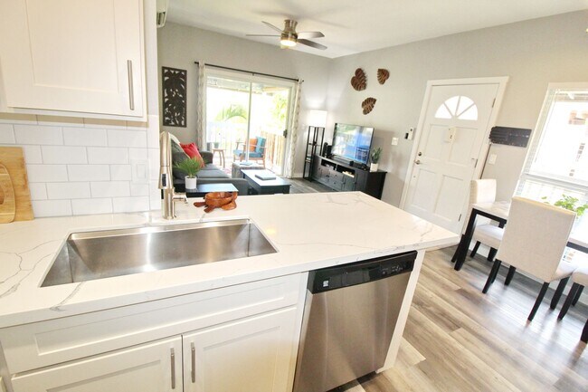 Building Photo - Newly Renovated from Floor to Ceiling and ...