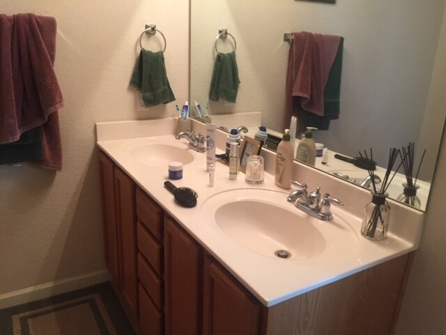 Building Photo - 10277 English Manor Dr