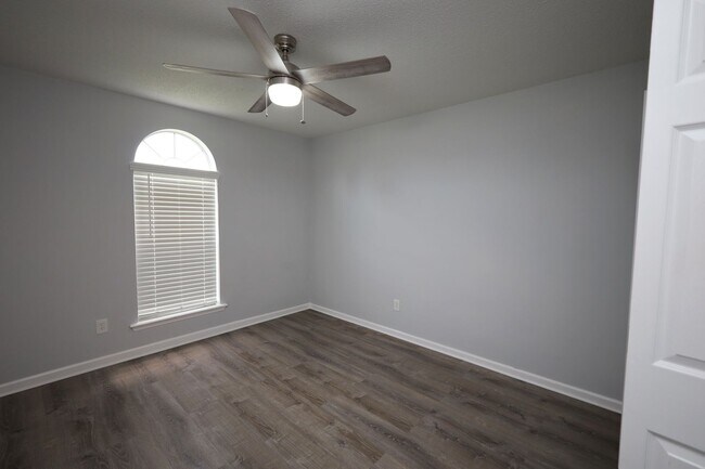 Building Photo - 3834 Merriman Ct