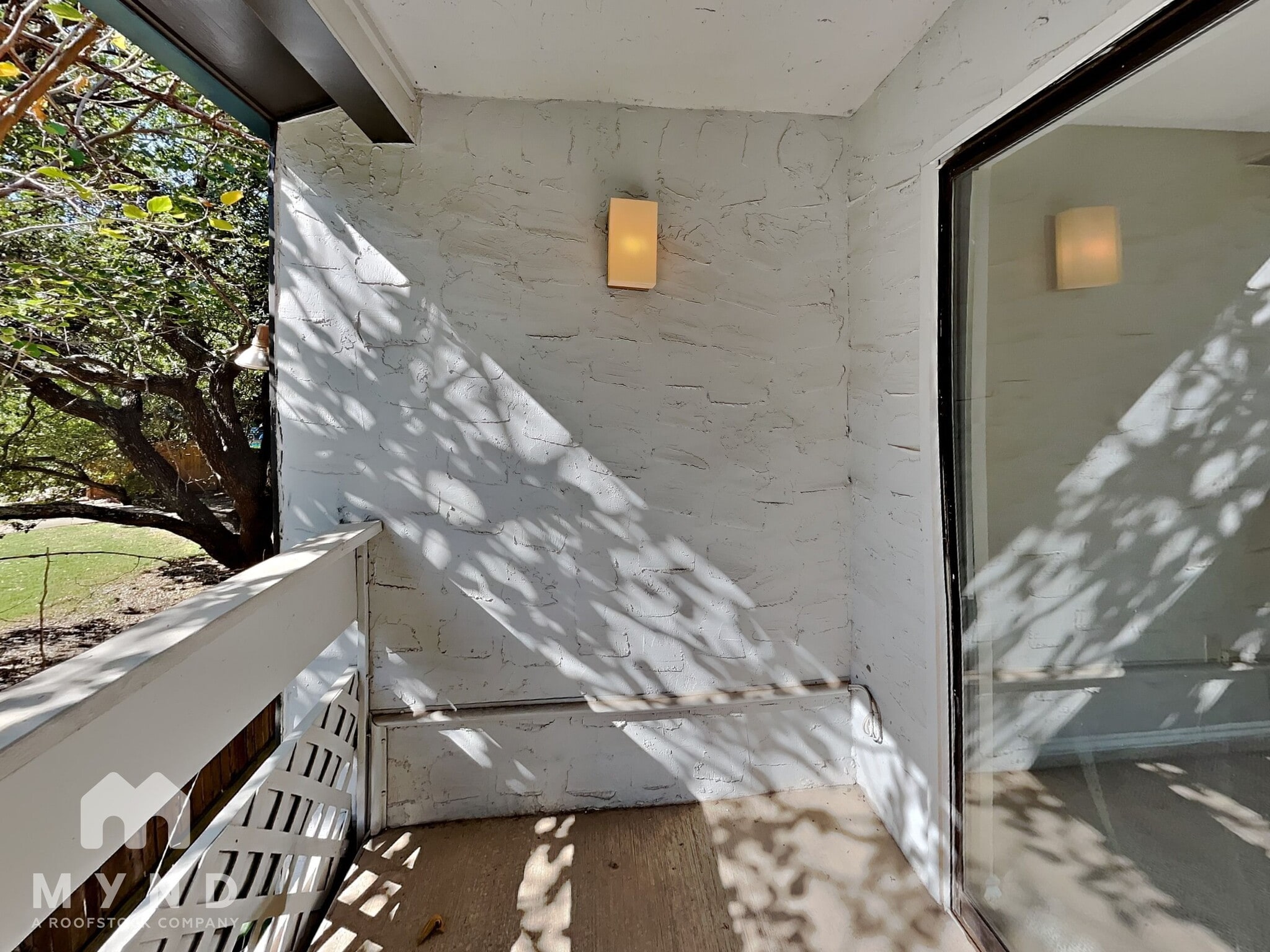 Building Photo - 5840 Spring Valley Rd