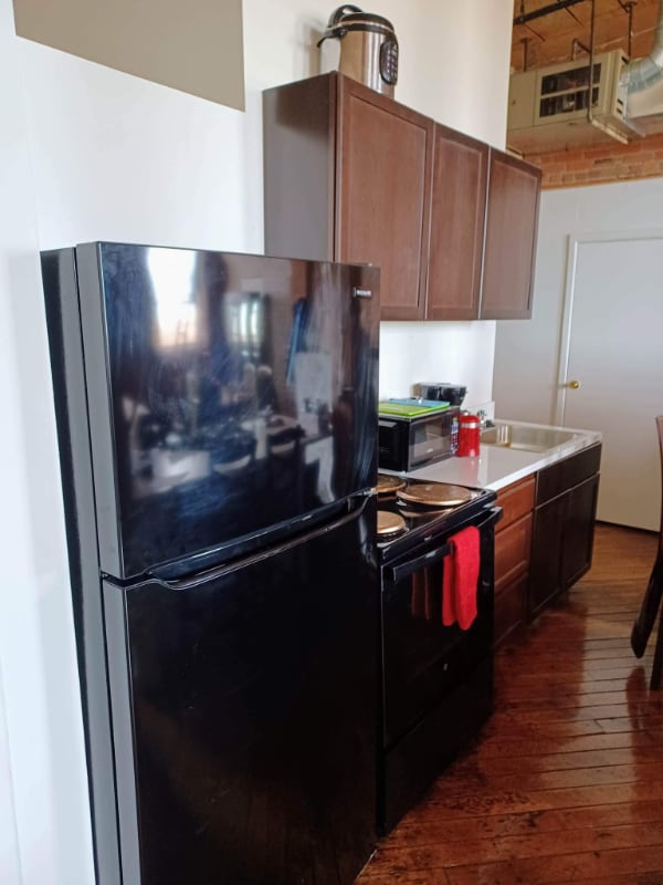 Building Photo - 227 Iron St