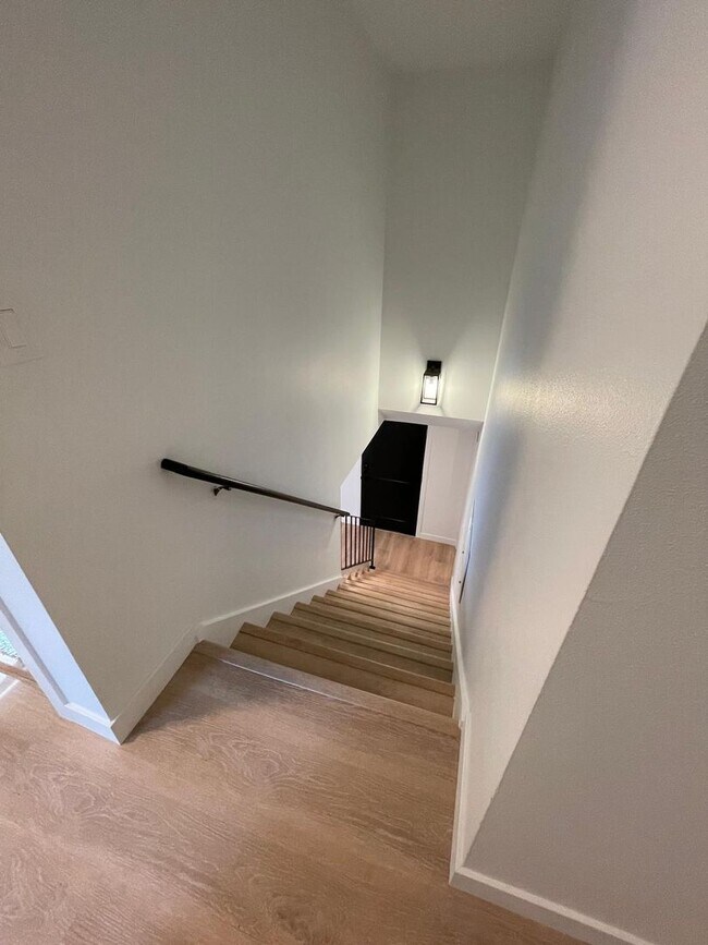 Building Photo - 13540 NE 190th Pl