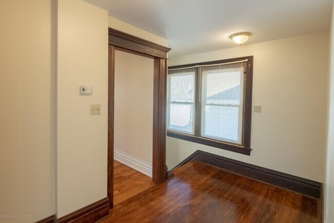 Landing - 229 S Bingham St