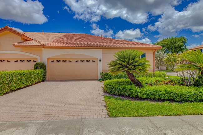 Building Photo - 146 Monterey Pointe Dr