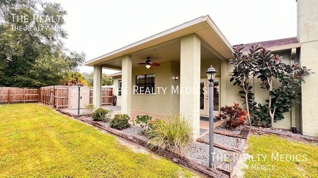 Building Photo - 2372 Sunnyview Dr