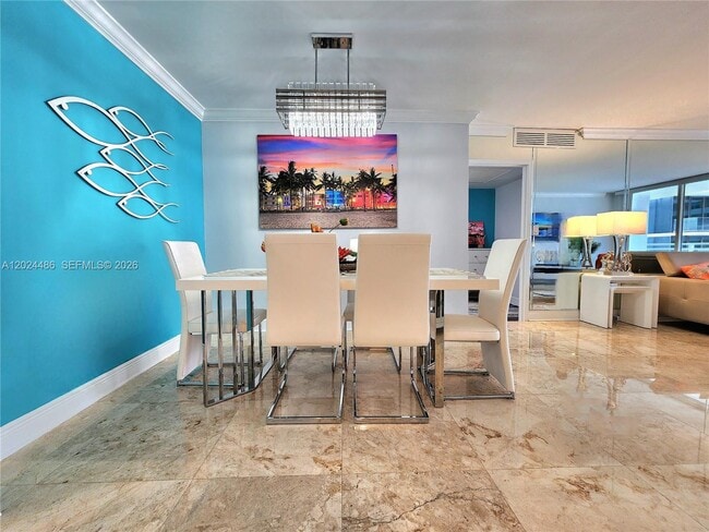 Building Photo - 2030 S Ocean Dr