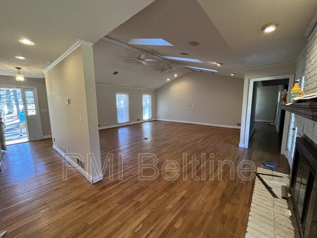 Building Photo - 3735 Pittman Rd SW