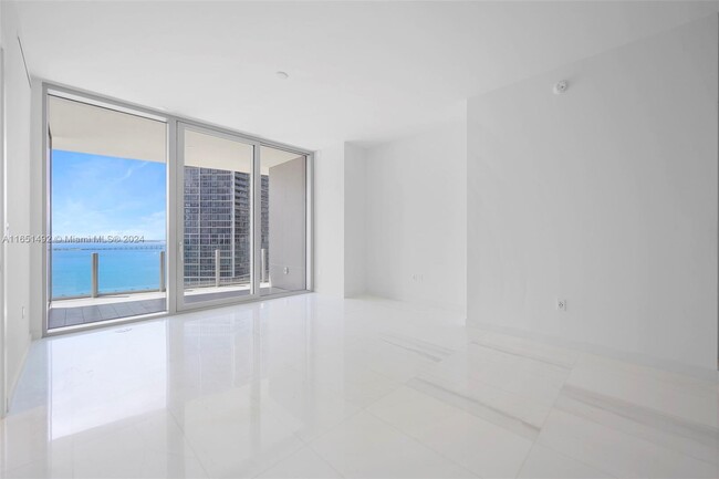 Building Photo - 300 Biscayne Blvd Way