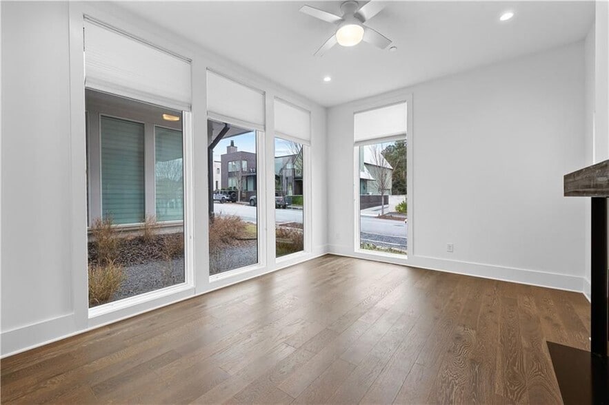 Building Photo - 255 High St