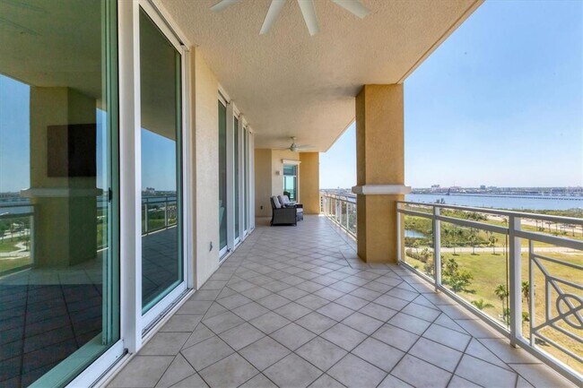 Building Photo - 130 Riviera Dunes Way
