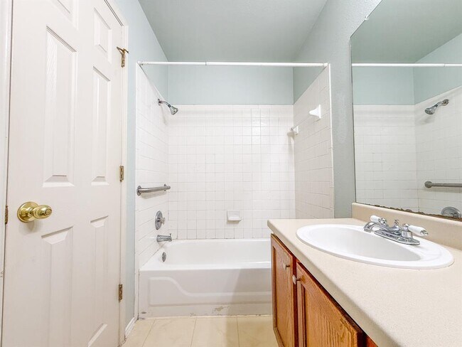 Building Photo - 11101 Franklins Tale Loop