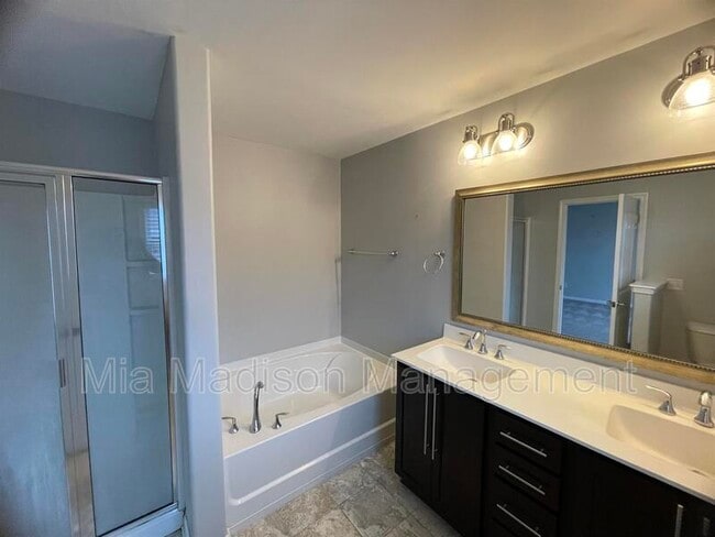 Building Photo - 115 Reese Way