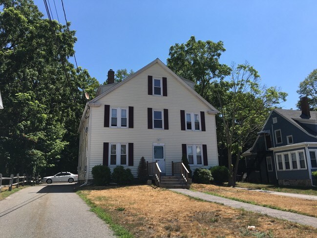 Primary Photo - 102 N Main St