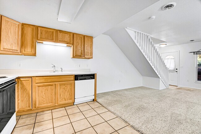 Building Photo - 1697 S Cole St