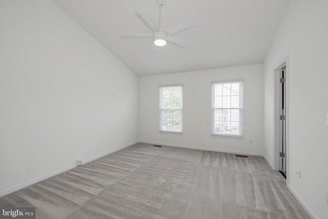 Building Photo - 5223 Dunstable Ln