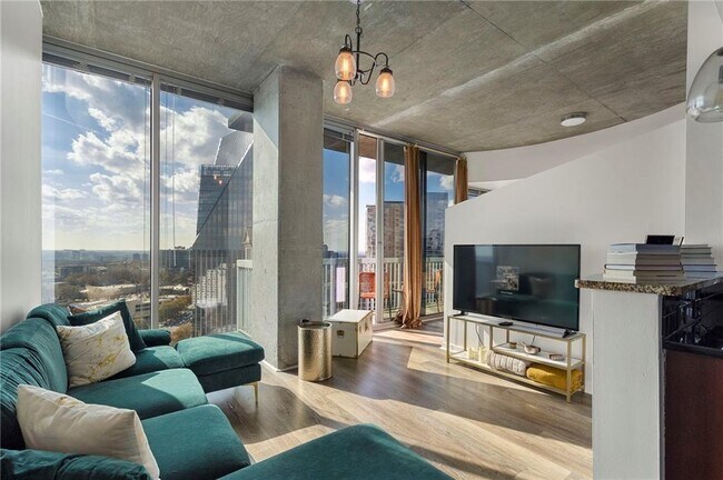 Building Photo - 3324 Peachtree Rd NE