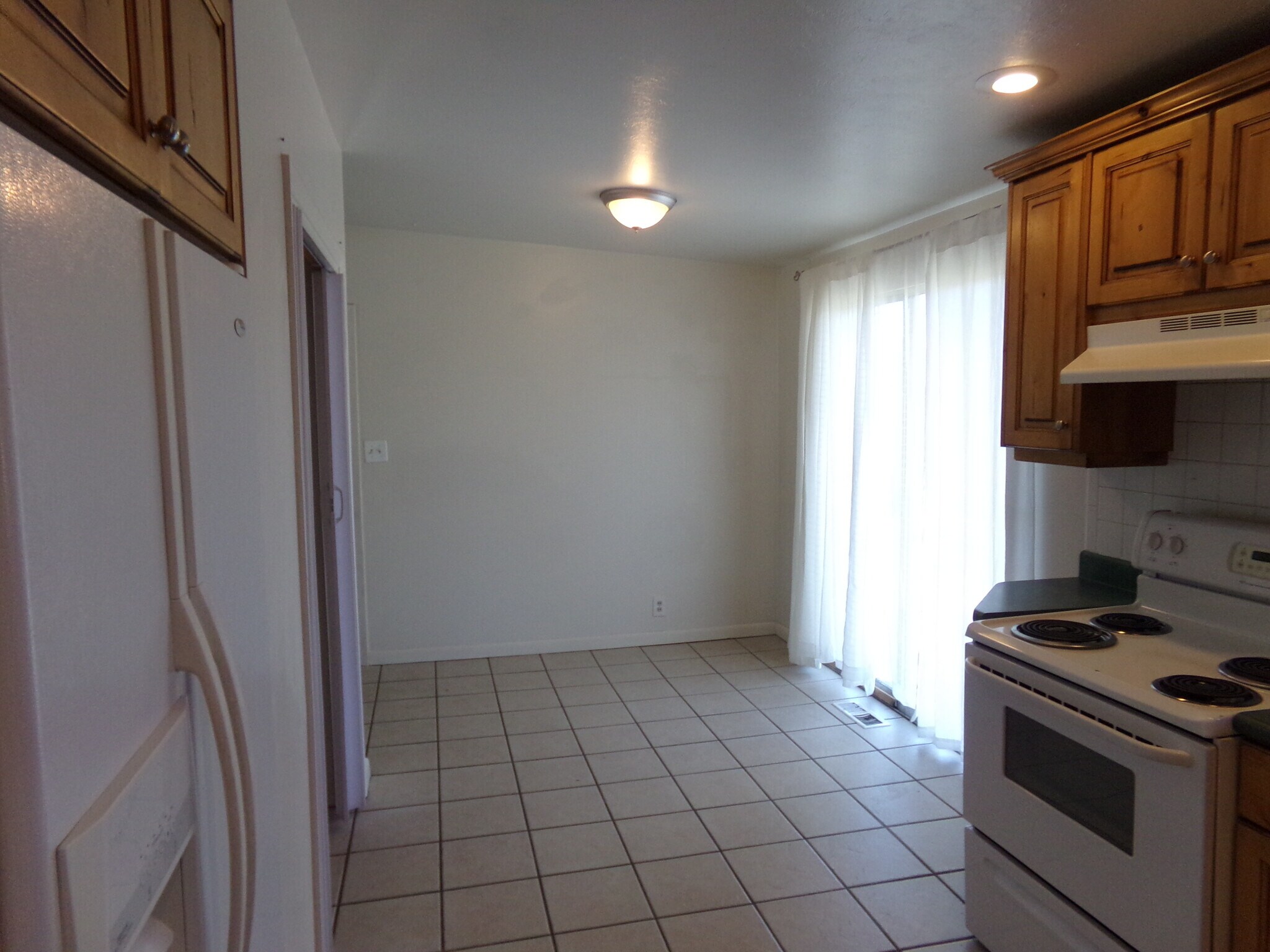 Dining area - 5522 East Edgewood Drive