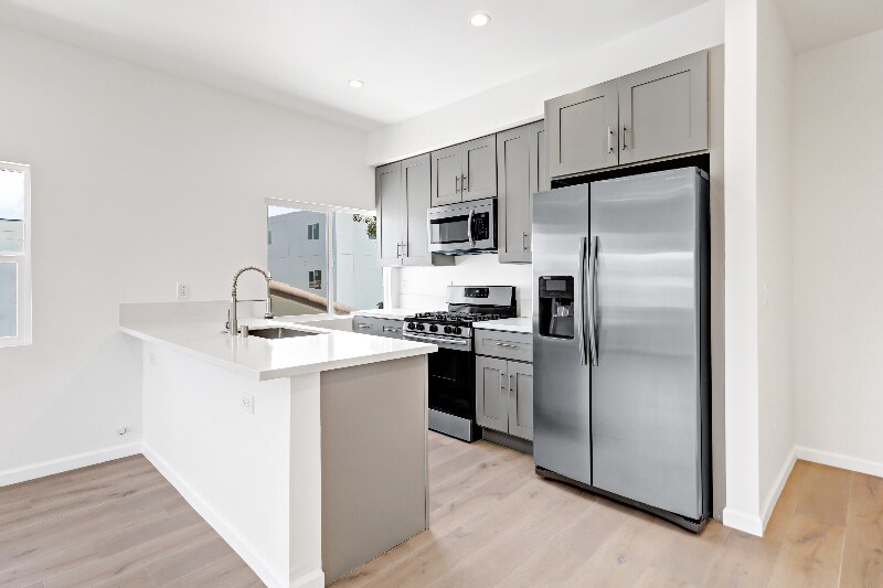 Building Photo - 5232 W 20th St