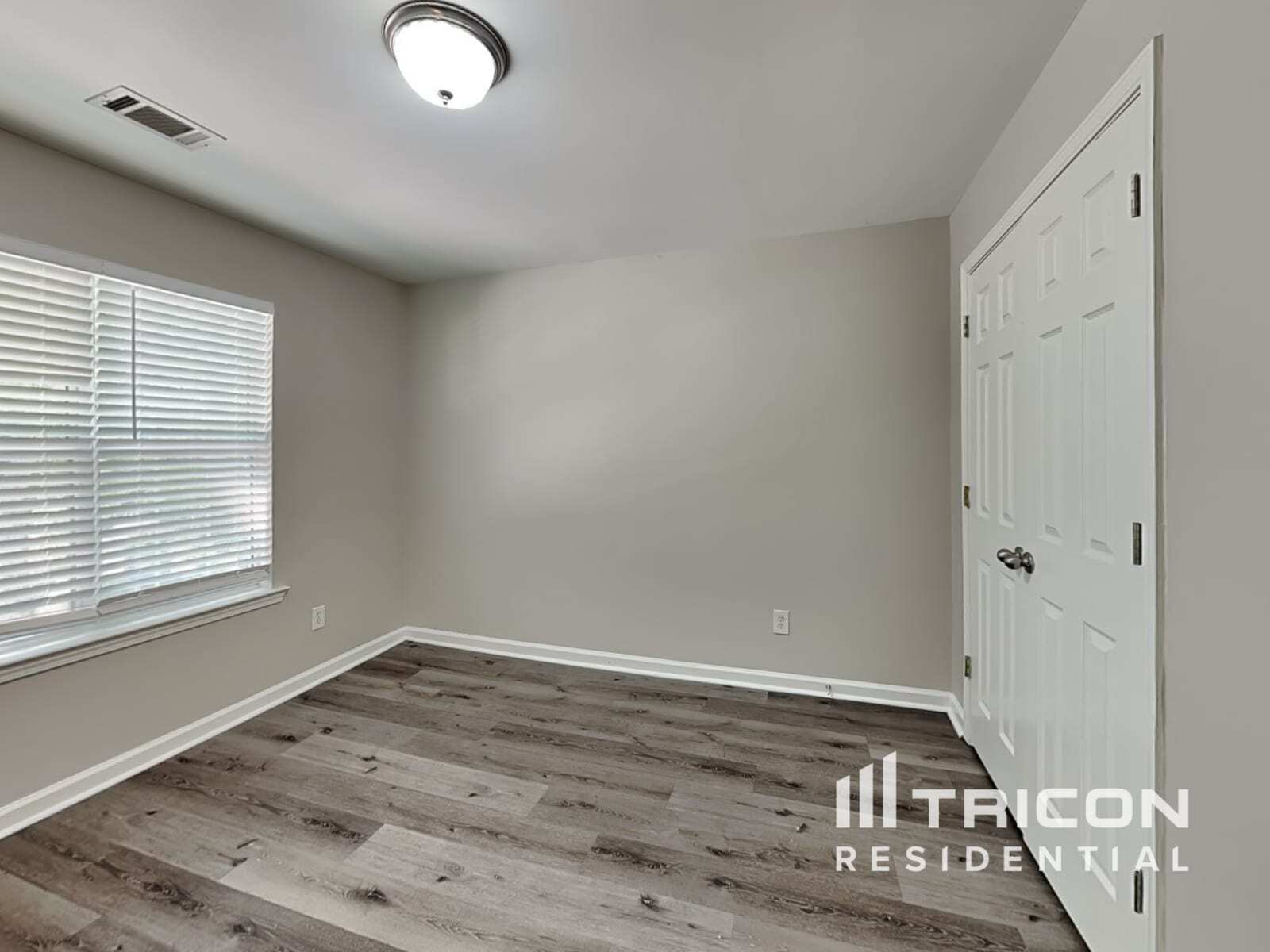 Building Photo - 606 Brookwater Dr