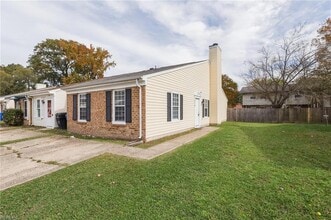 Building Photo - 578 Peregrine St