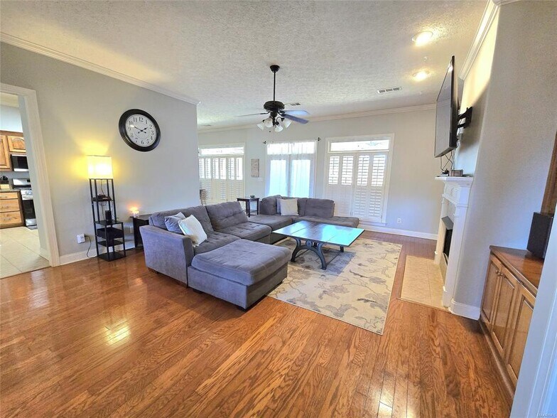 Building Photo - 310 High Pt Rdg