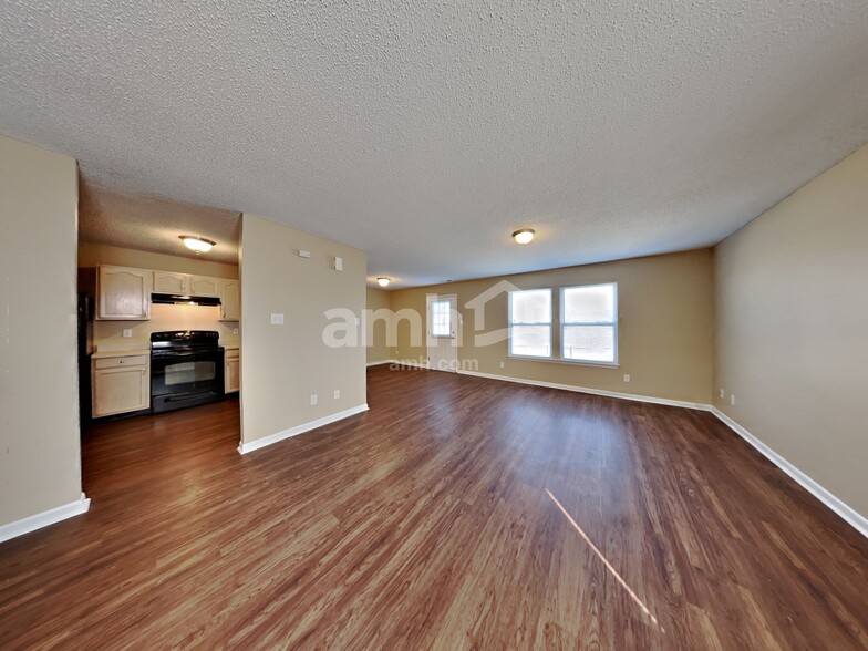 Building Photo - 10628 Glenayr Dr