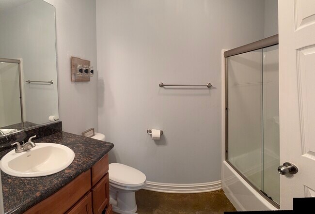 Building Photo - 17281 Paddock Cir