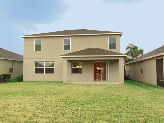 Building Photo - Beautiful 4/5 Bedroom Home in Wyndham Lakes