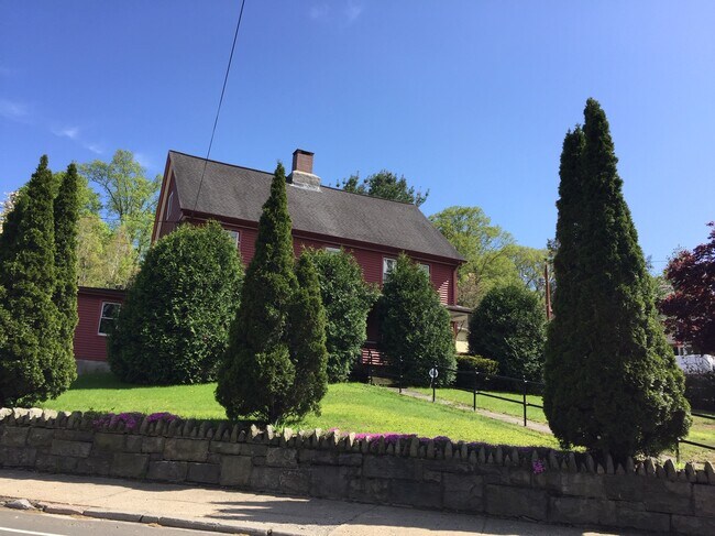 Primary Photo - 71 Elm St