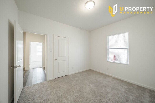 Building Photo - 808 Juniper St