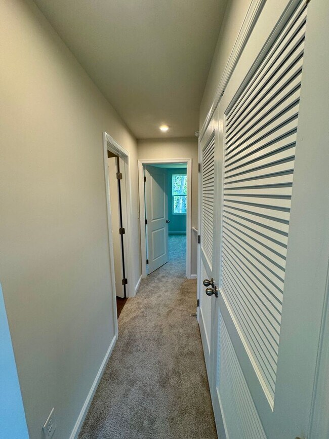 Building Photo - New Construction 3BR/2.5BA Townhouse