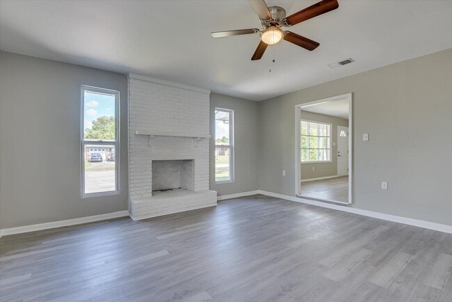 Building Photo - 3635 Spanish Trace Dr
