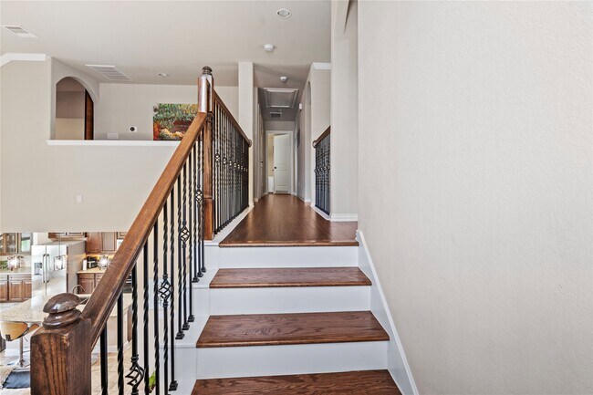 Building Photo - 18002 Heartsong Dr