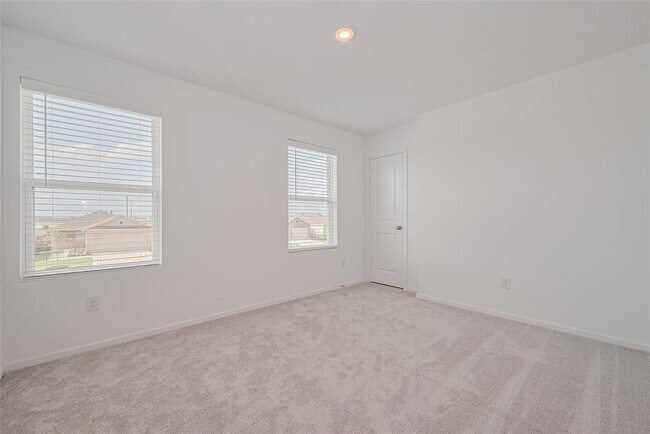 Building Photo - 26751 Prairie Smoke Ln