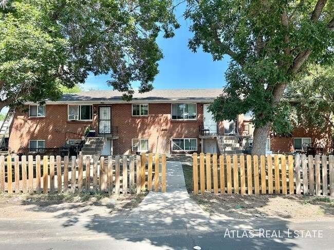 Building Photo - 5395 W 3rd Pl