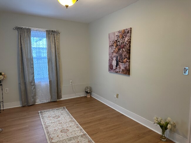 Building Photo - 269 N 1st Ave