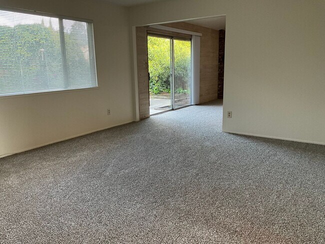 Building Photo - SPACIOUS 3 BED HOME IN ROCKLIN!!