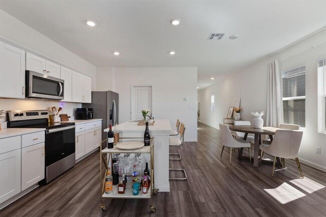 Building Photo - 509 Redfish Ln