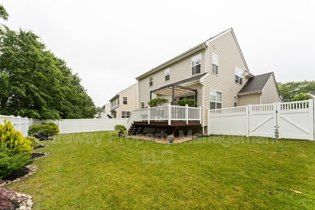 Building Photo - 232 Pheasant Run Rd