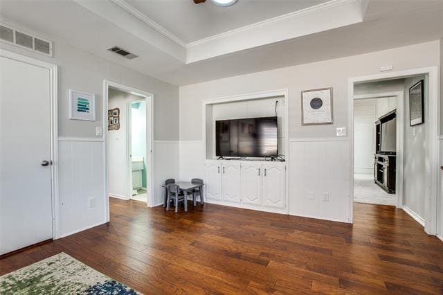 Building Photo - 2211 Bluebonnet Dr