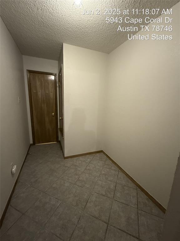 Building Photo - 5943 Cape Coral Dr