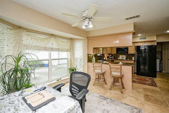 Building Photo - 11503 Briar Rose Dr