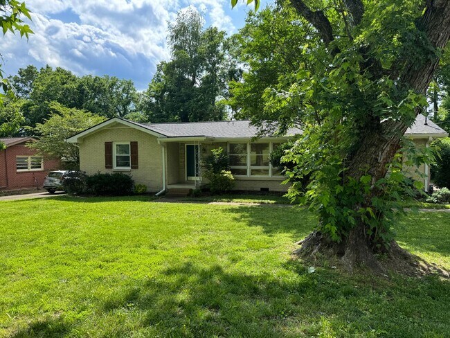 Building Photo - Fabulous Home in Crieve Hall 4BR, 3BA Home
