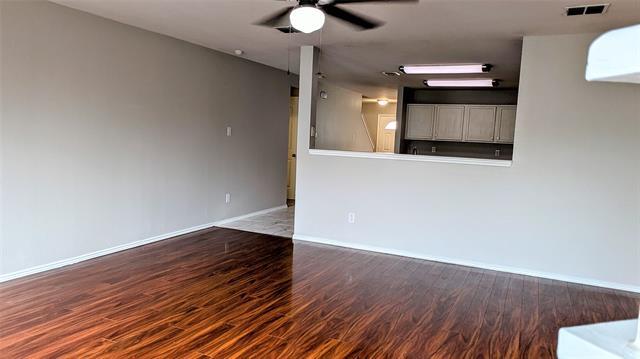 Building Photo - 1308 Lamar Ln